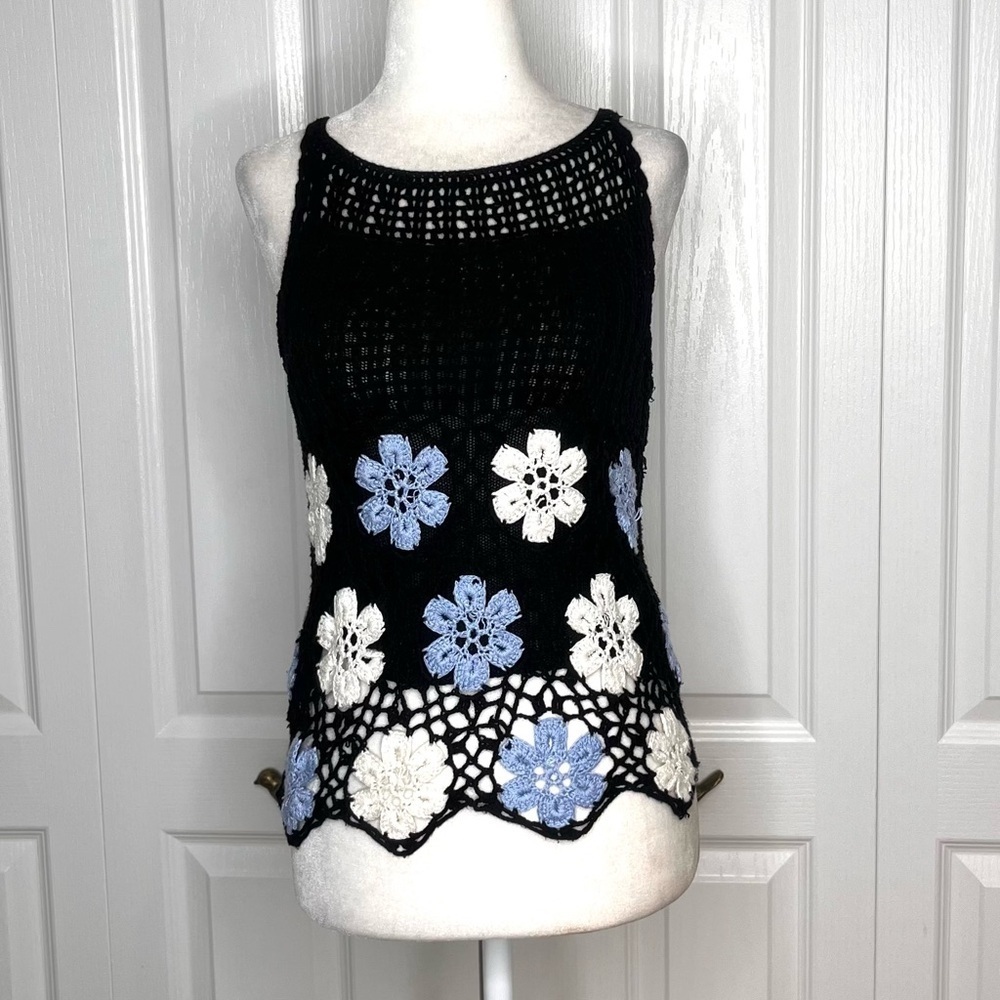Adore Crochet Floral Tank Top Black Blue White Women’s Size 6
